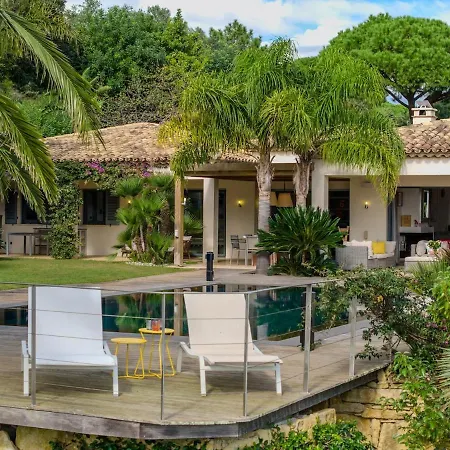 Les Rostratas Villa *